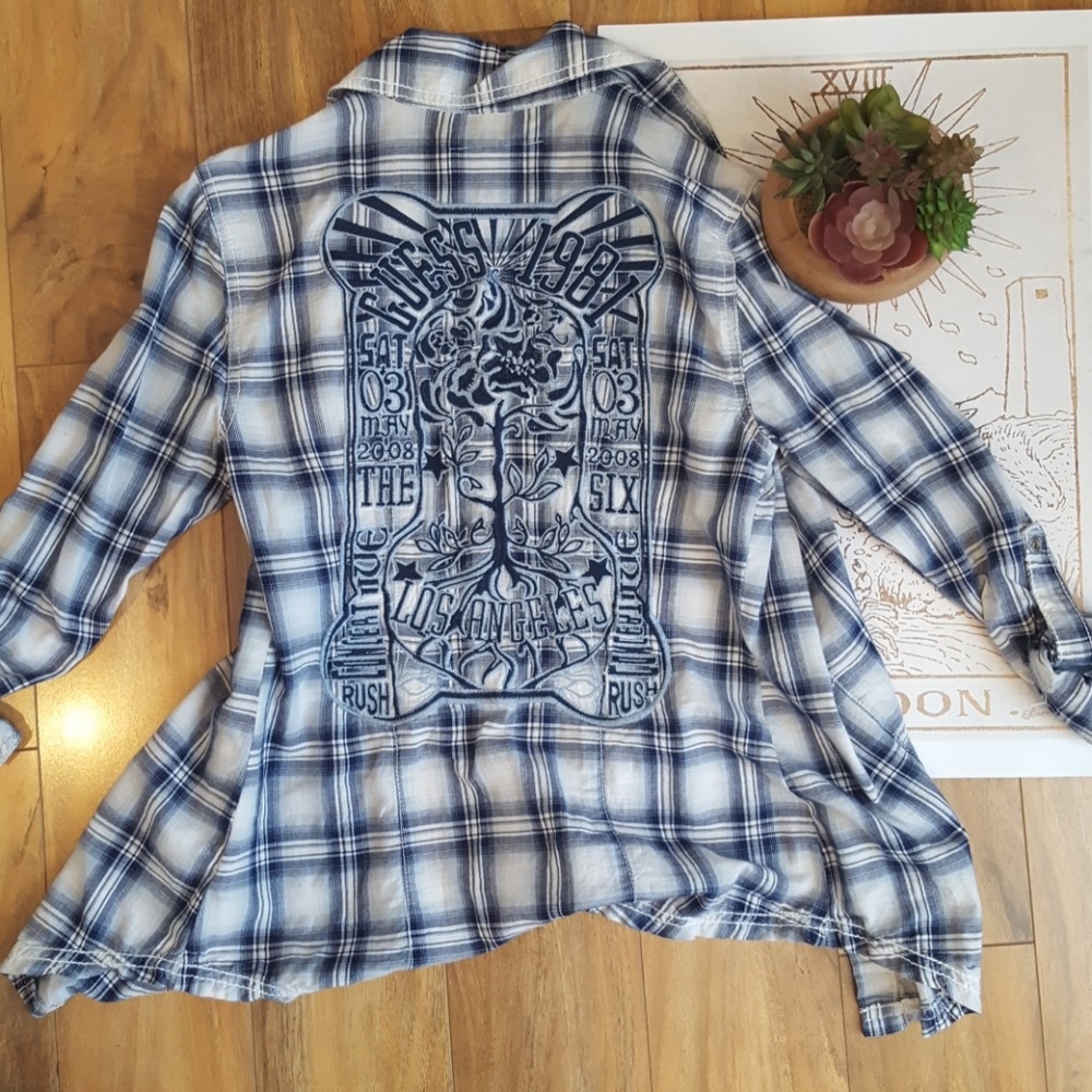 Guess Long Sleeve Button Down Shirt